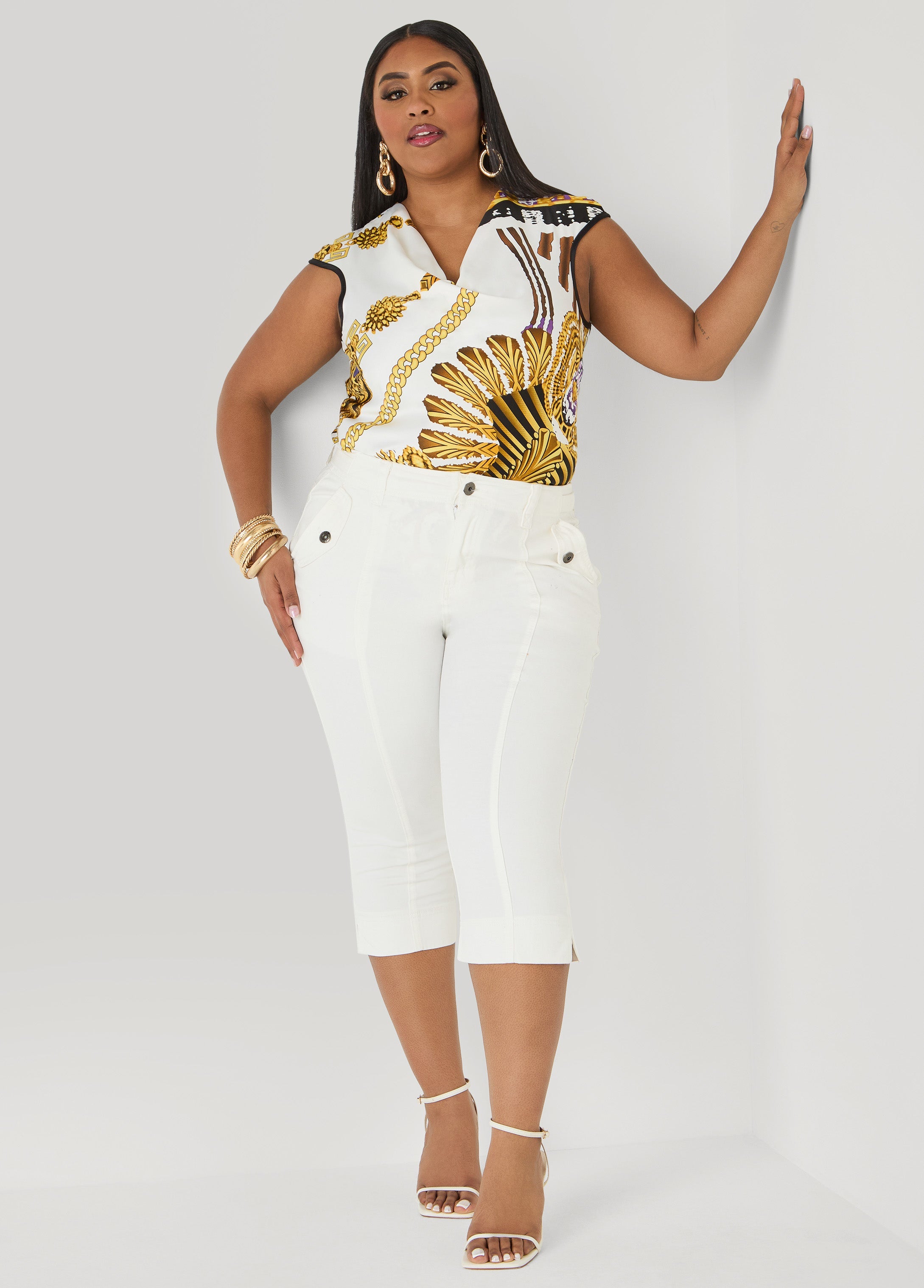 Flap Pocket Seamed Denim Capris
