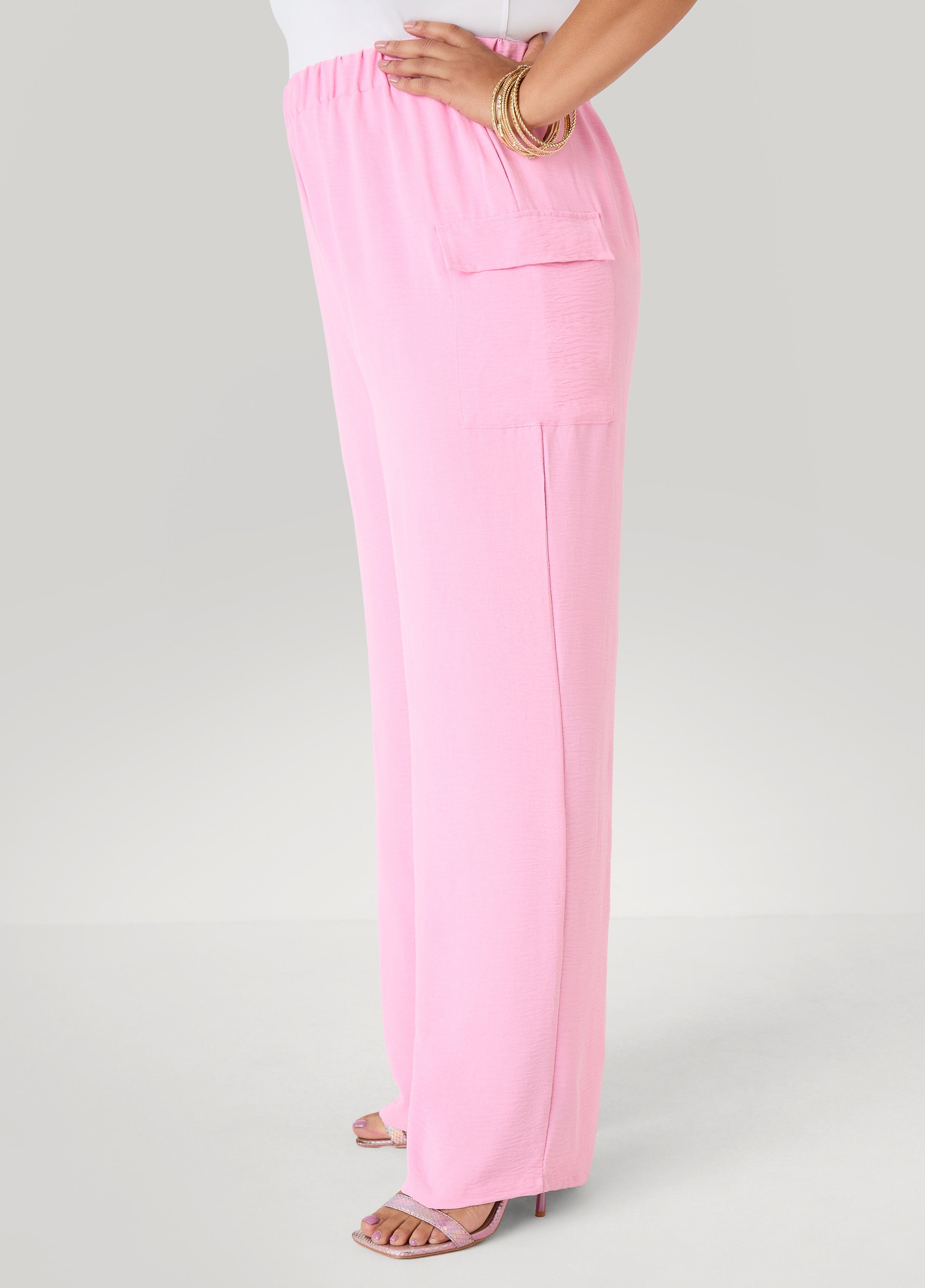 Textured Wide Leg Cargo Pants