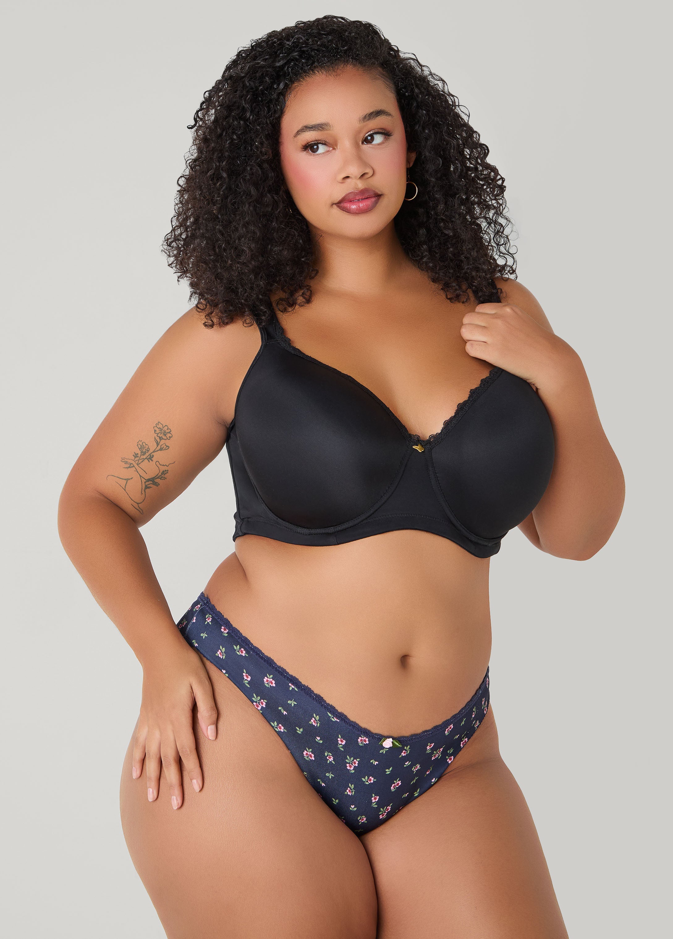 Lace Trimmed 3 Pack Bikini Panties